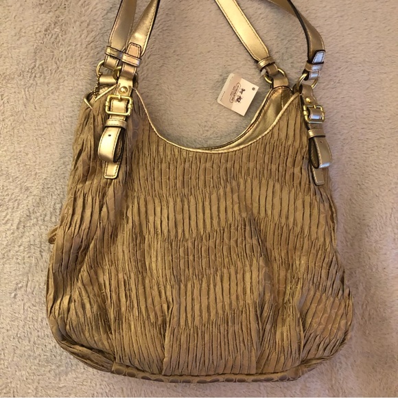 Coach NWT Madison Gathered Signature Maggie Shoulder Bag Gold - Picture 2 of 8